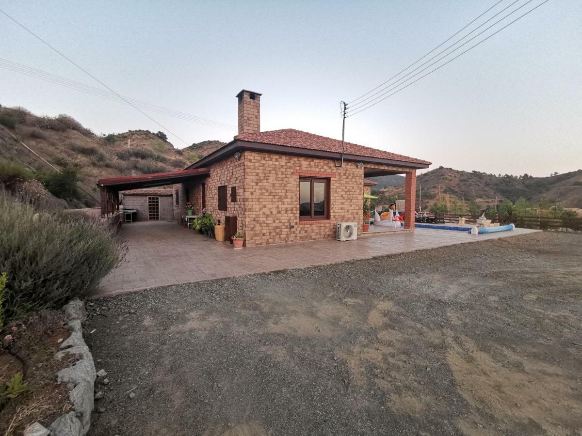 Kalamospito Holiday House Kalokhorio Exterior photo
